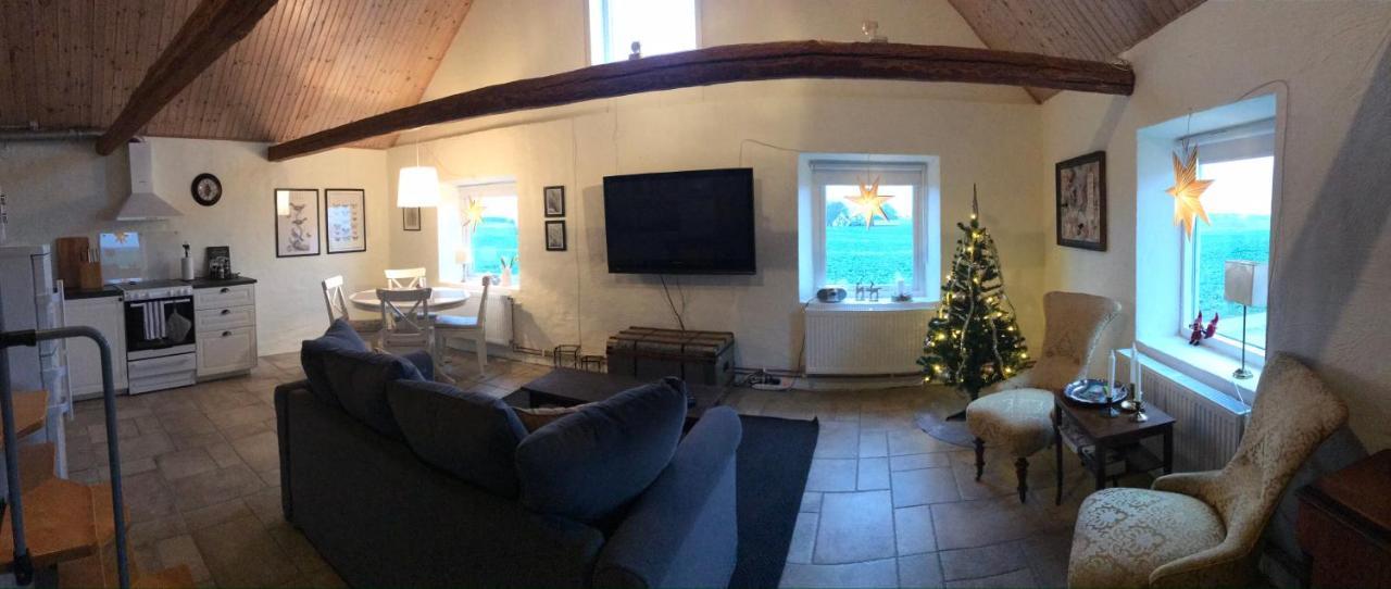 Ferienwohnung Glamping Och Gardslagenhet Mellan Himmel Och Hav Skivarp Exterior foto