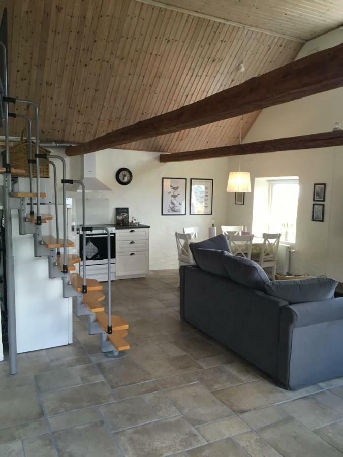 Ferienwohnung Glamping Och Gardslagenhet Mellan Himmel Och Hav Skivarp Exterior foto